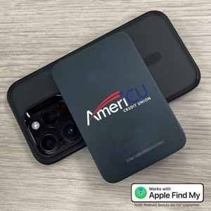 4400mAh MagSafe Compatible Power Bank with Find My